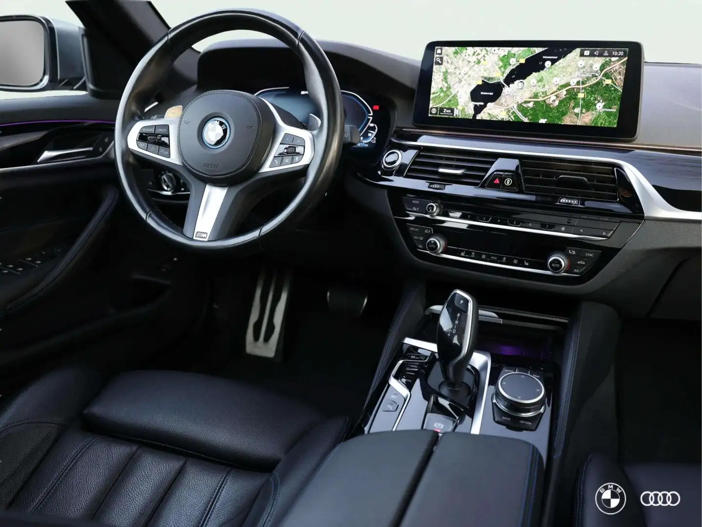 BMW 530 530E M SPORT / PANODAK / LEDER / STOELVW / CARPLAY Grijs - 2