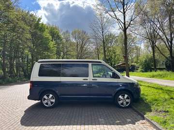 VW T5 Camper California-style prof. omgebouwd in 2020 Automaat Bearlock (2) Diesel Airco Achteruitrij camera