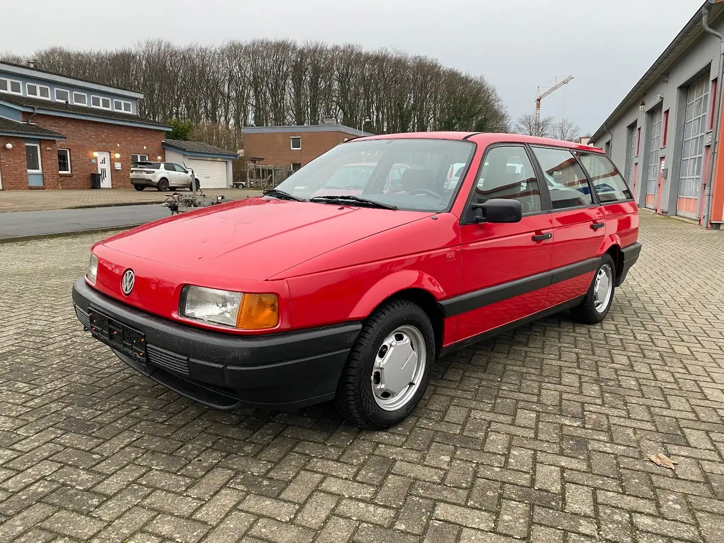 Volkswagen Passat 35i CL 1,8 1.Hand nur 102Tkm Servo Rot - 1