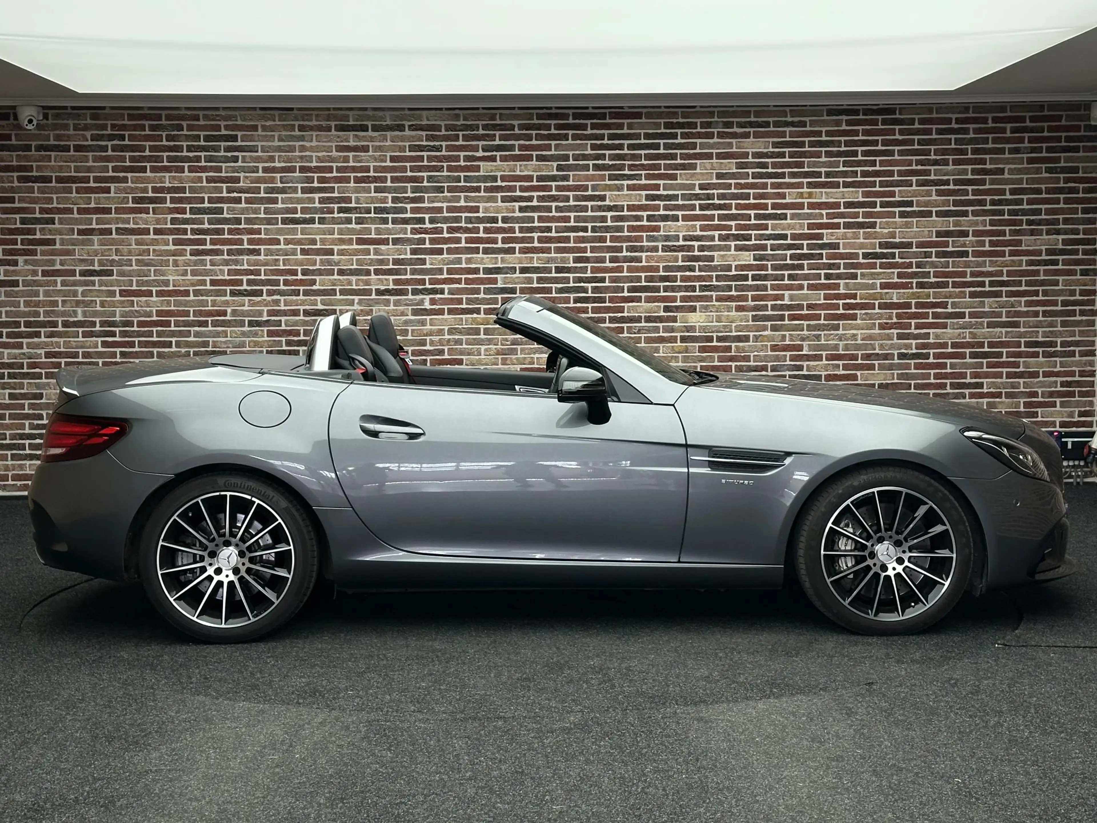 Mercedes-Benz SLC 43 AMG Roadster V6 Leer Led Navi — photo 4