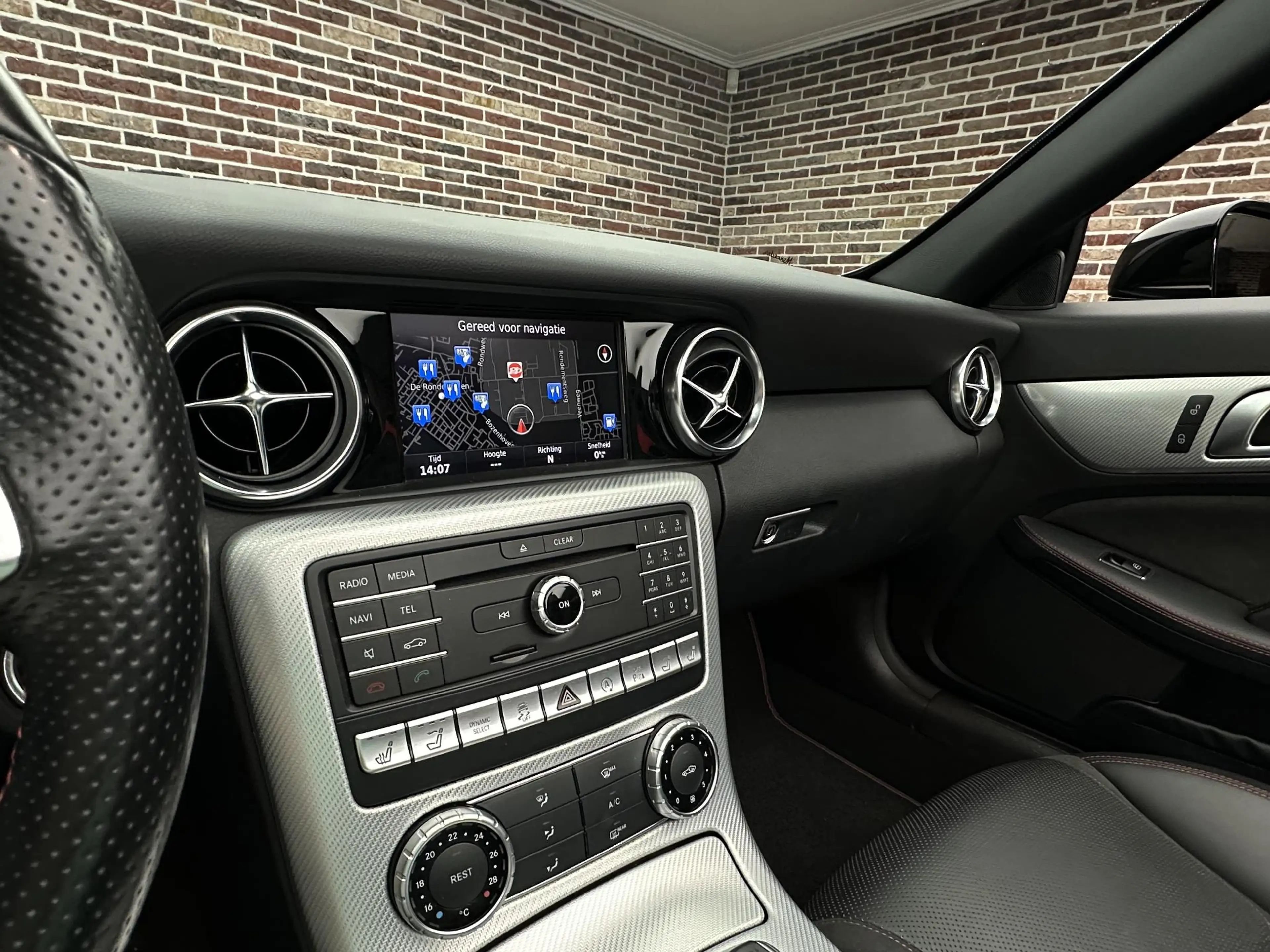 Mercedes-Benz SLC 43 AMG Roadster V6 Leer Led Navi — photo 9