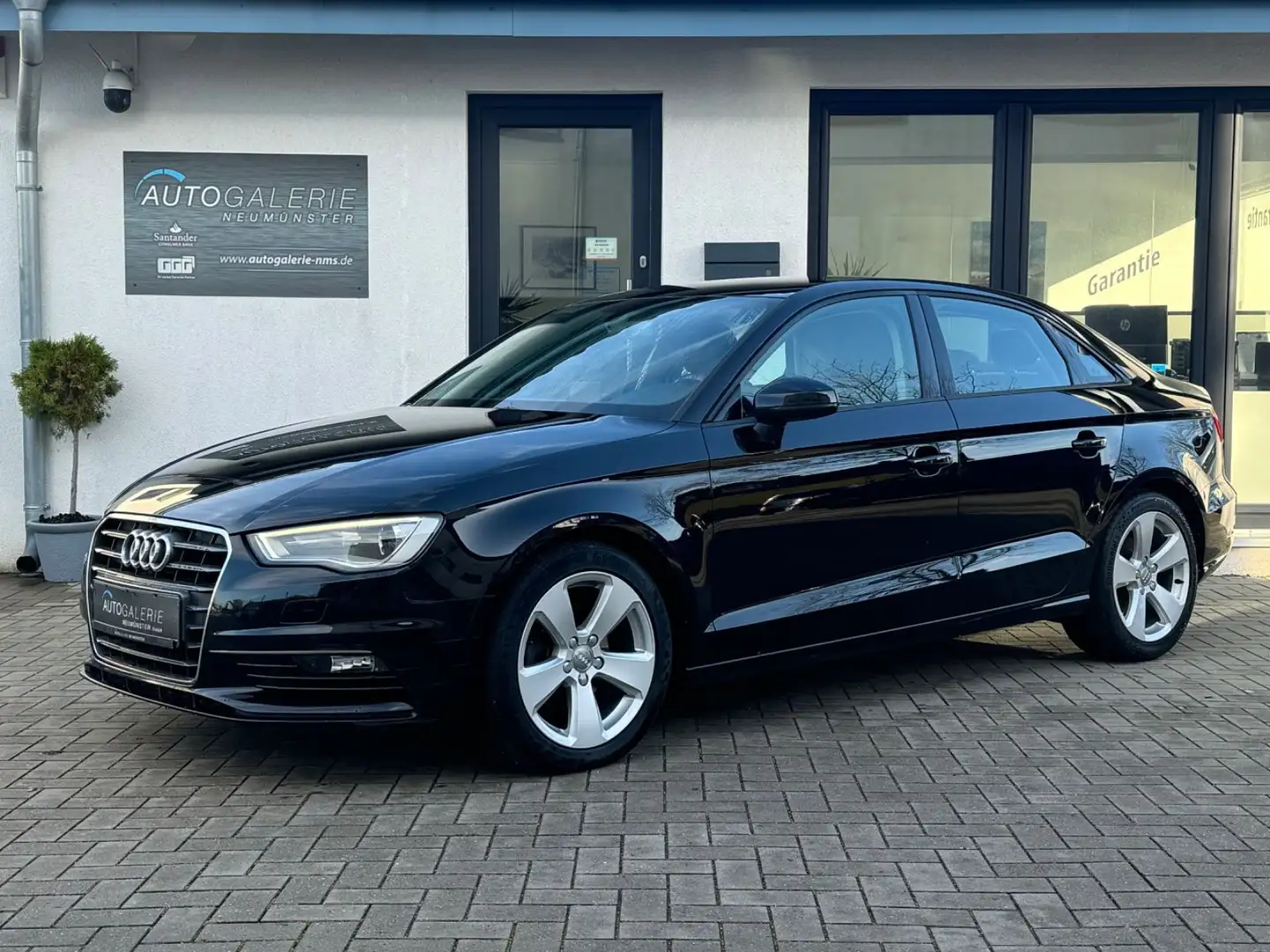 Audi A3 2.0 TDI Limousine°SitzHzg°Navi°Xenon°Alu Schwarz - 1