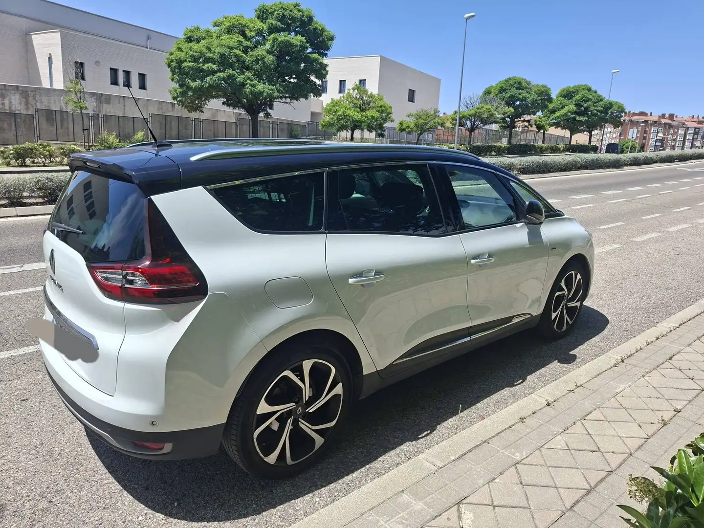 Renault Grand Scenic Grand Scénic 2.0dCi Bose Edition Aut. 7pl. Bose Edition Blanco - 2