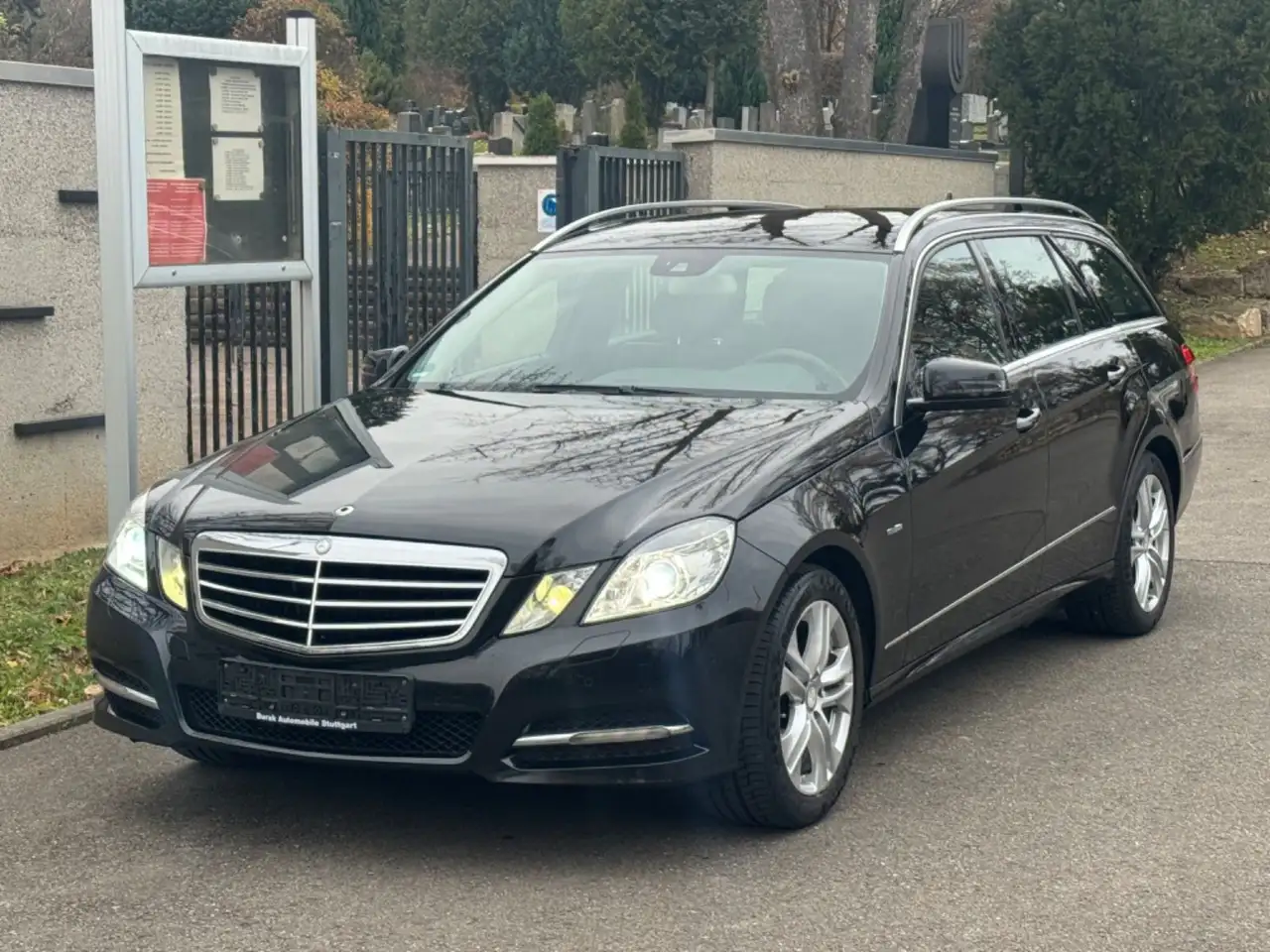 Mercedes-Benz E 200