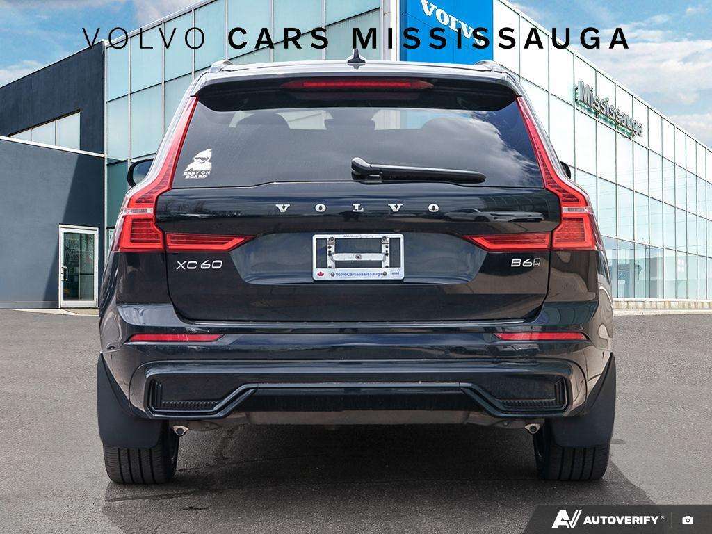 2022 Volvo XC60 B6 R-Design alt 5
