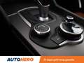 Alfa Romeo Giulia 2.0 Turbo Veloce Wit - thumbnail 32