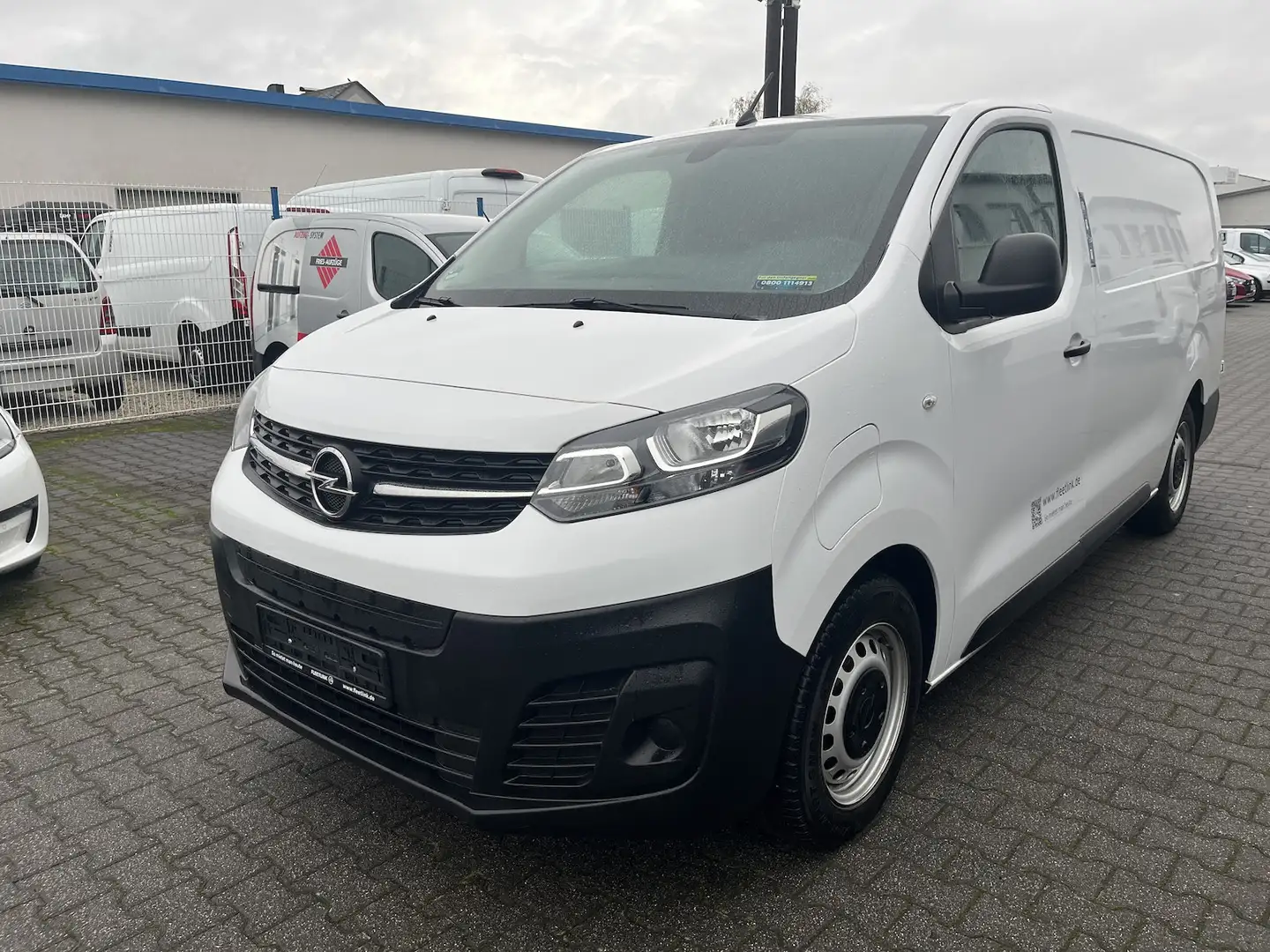Opel Vivaro-e Edition L, 75 kwH, 1. Hand Weiß - 1