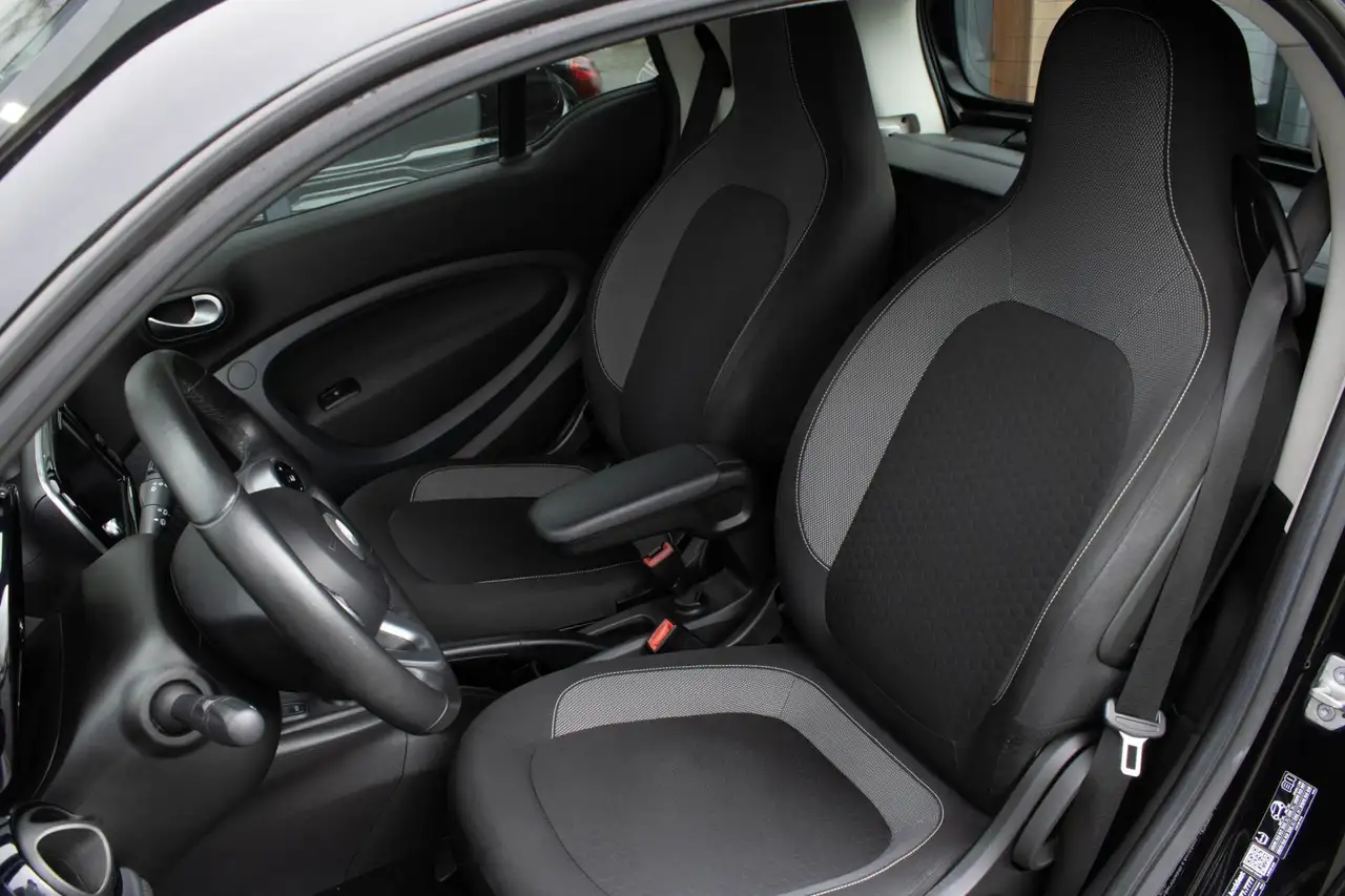 smart forTwo 2021 — фото 19