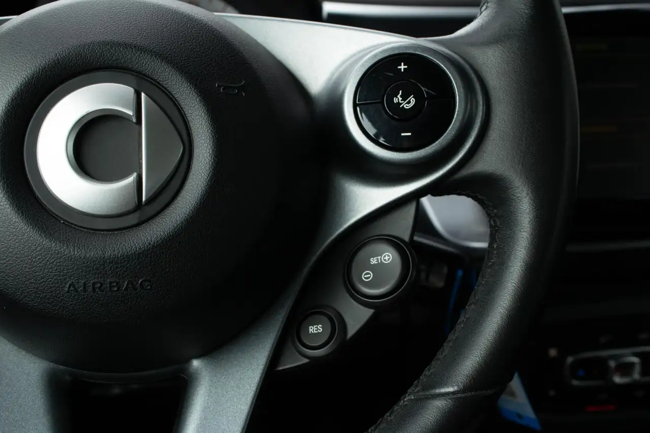 smart forTwo 2021 — фото 23