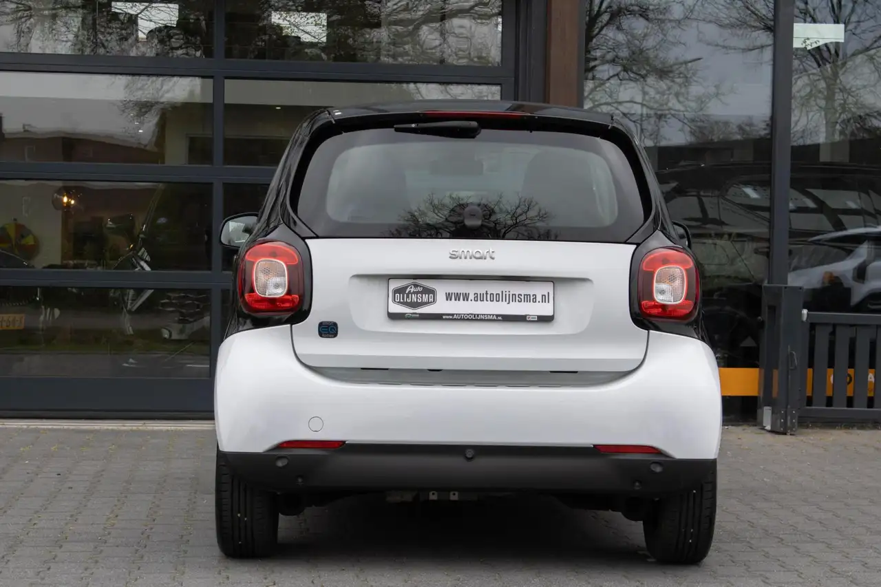 smart forTwo 2021 — фото 9