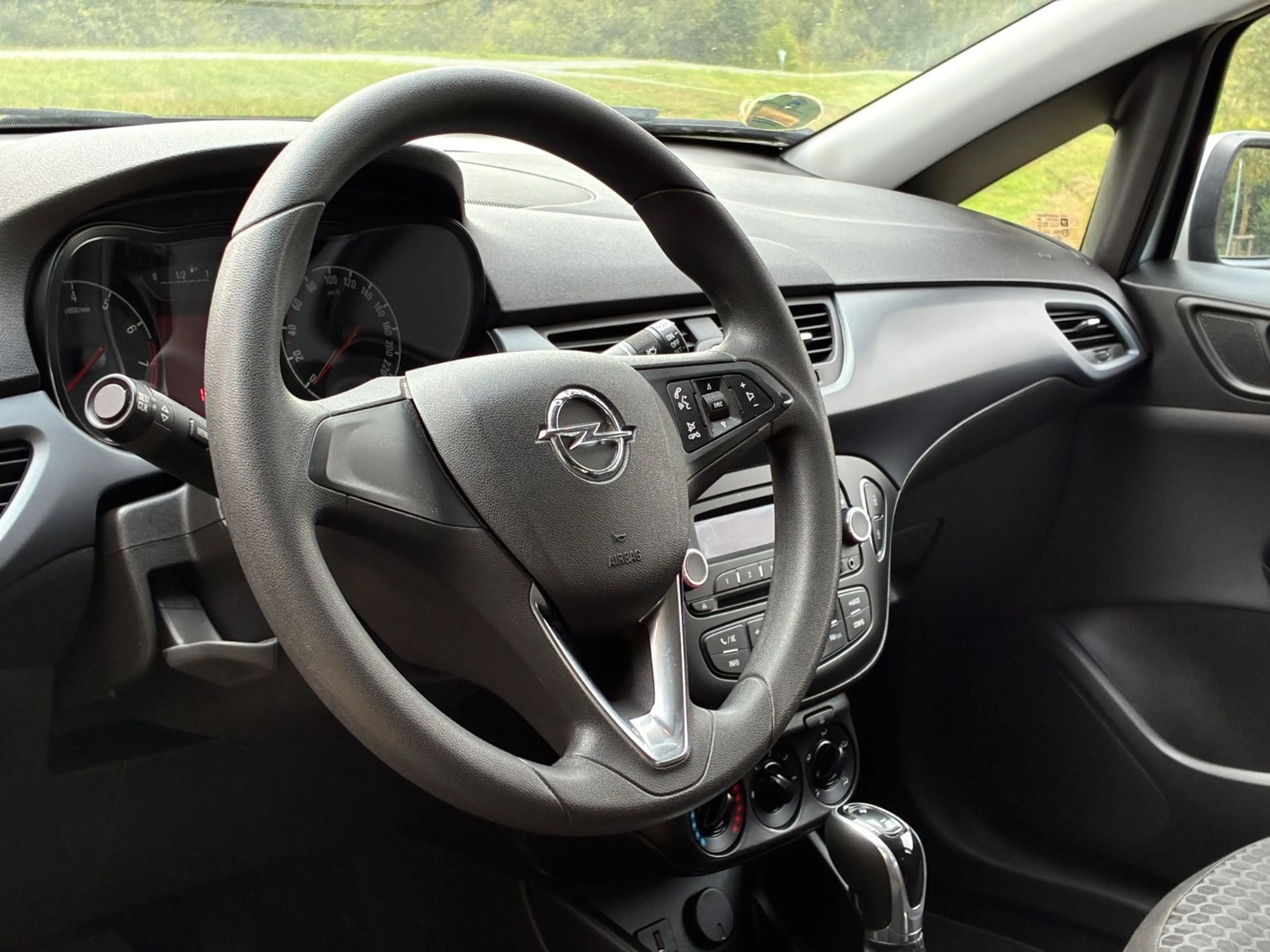 Opel Corsa -E 1.4 Edition Tüv=07/27! Automatik 1.Hand! — photo 11