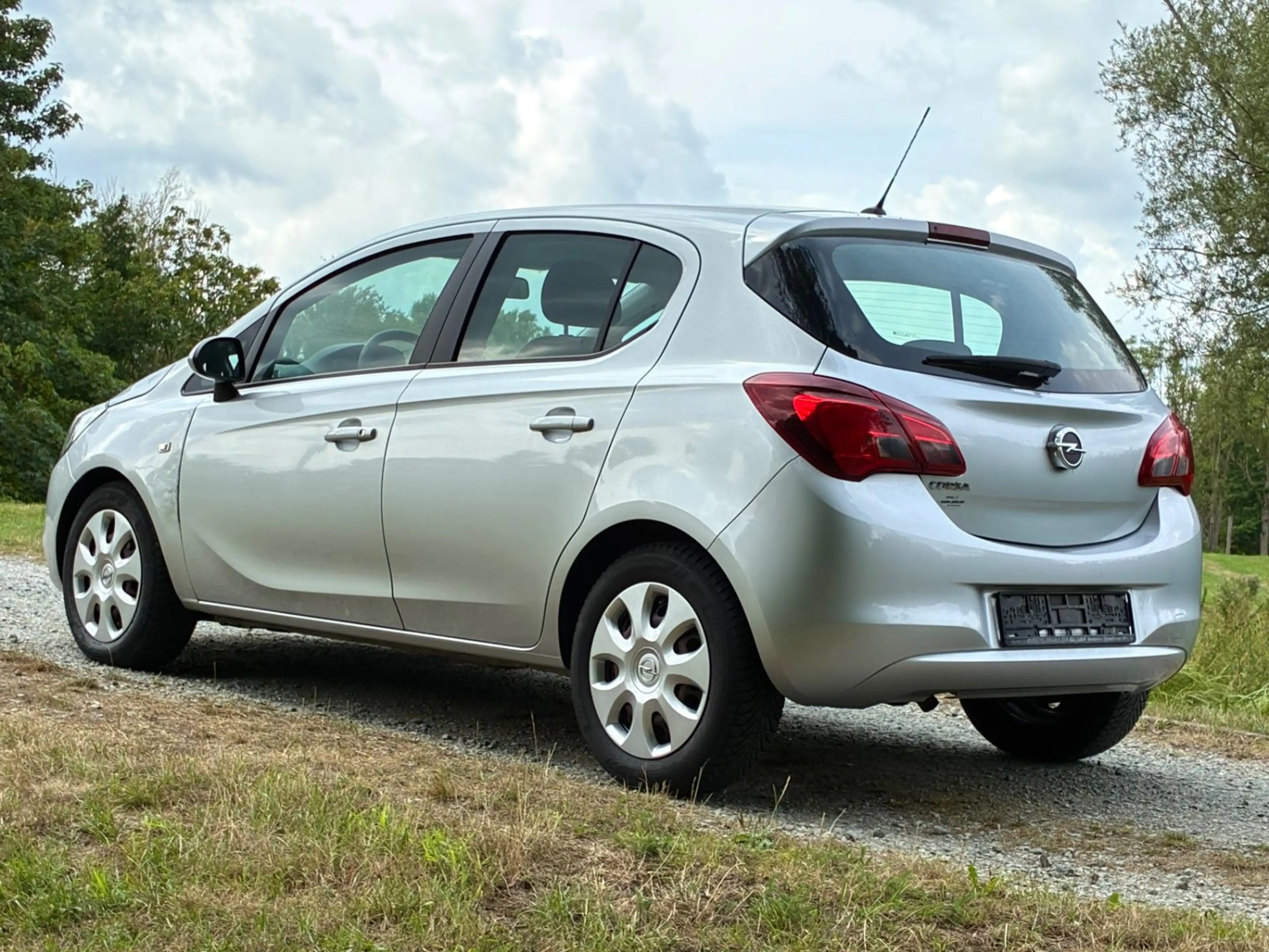 Opel Corsa -E 1.4 Edition Tüv=07/27! Automatik 1.Hand! — photo 4