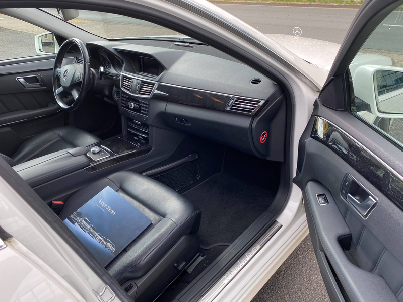 Mercedes-Benz E 200 E 200 CGI BlueEfficiency (212.248) — photo 14