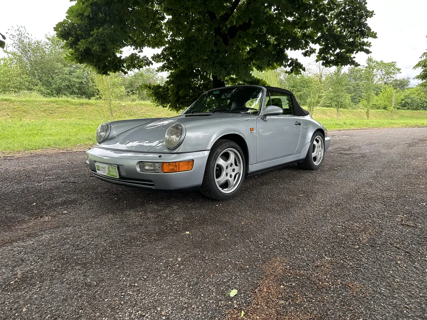 Porsche 911 Carrera 4 Ezüst - 1