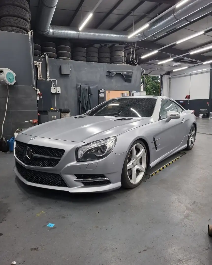 Mercedes-Benz SL 500 7G-TRONIC AMG DESIGNO R231 ABC FAHRWERK Grau - 1
