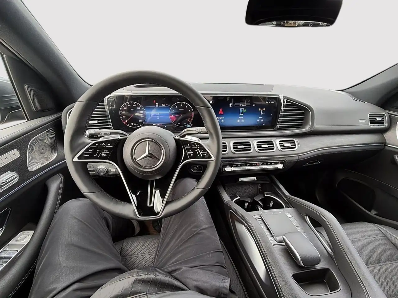 Mercedes-Benz GLE снимка Mercedes-Benz GLE