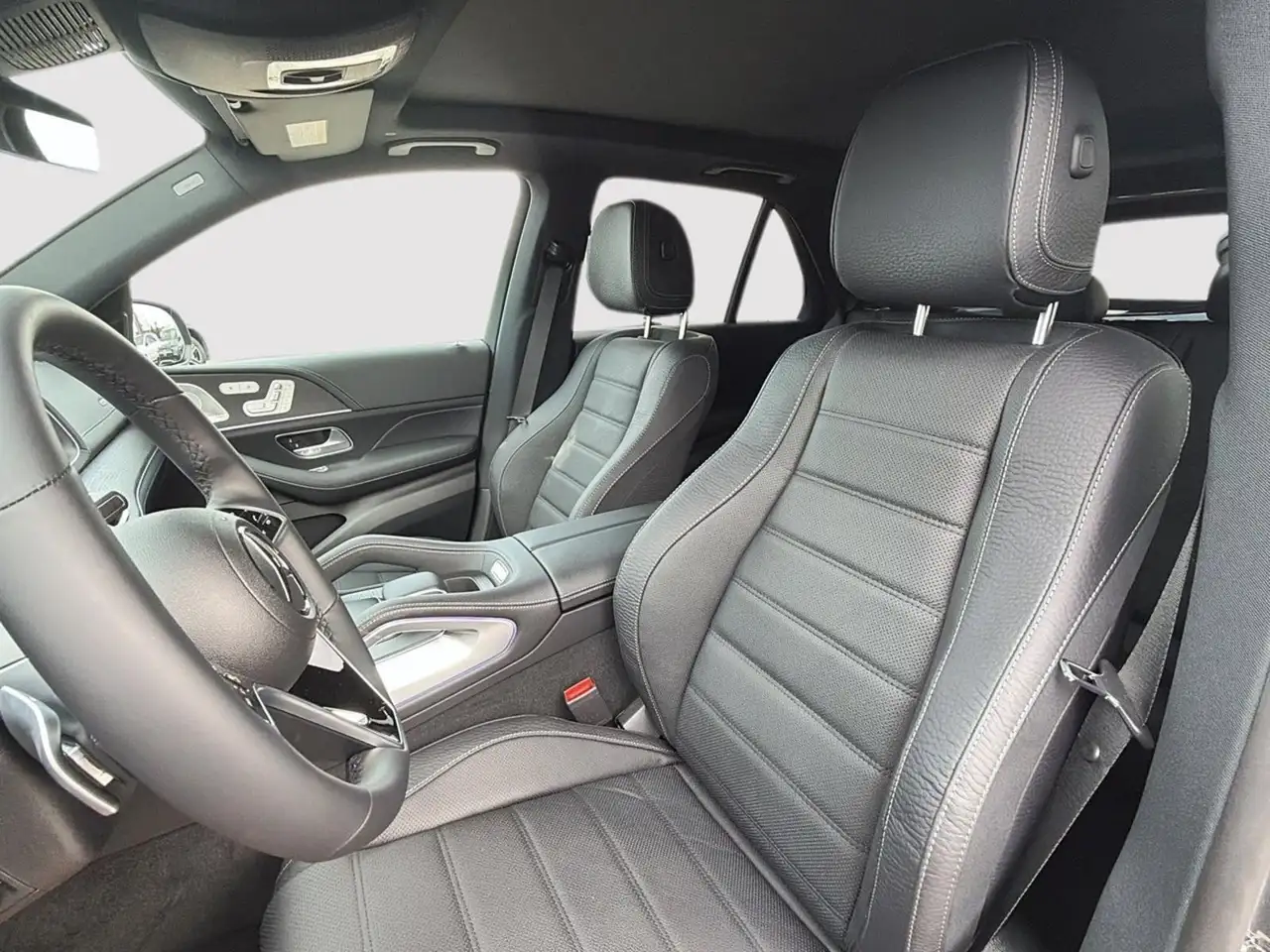 Mercedes-Benz GLE снимка Mercedes-Benz GLE