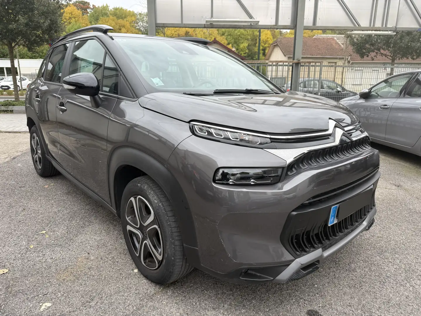 Citroen C3 Aircross PureTech 130 S&S EAT6 Shine BVA Gris - 2