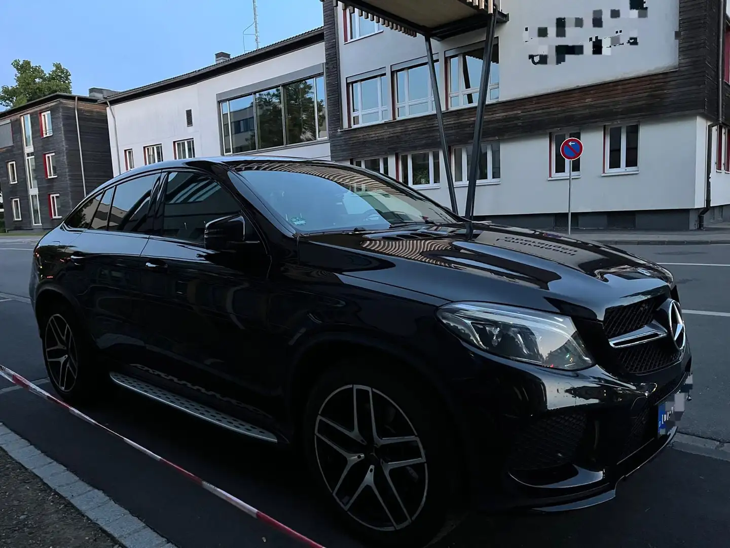 Mercedes-Benz GLE 43 AMG AMG GLE 43 4Matic 9G-TRONIC Schwarz - 2