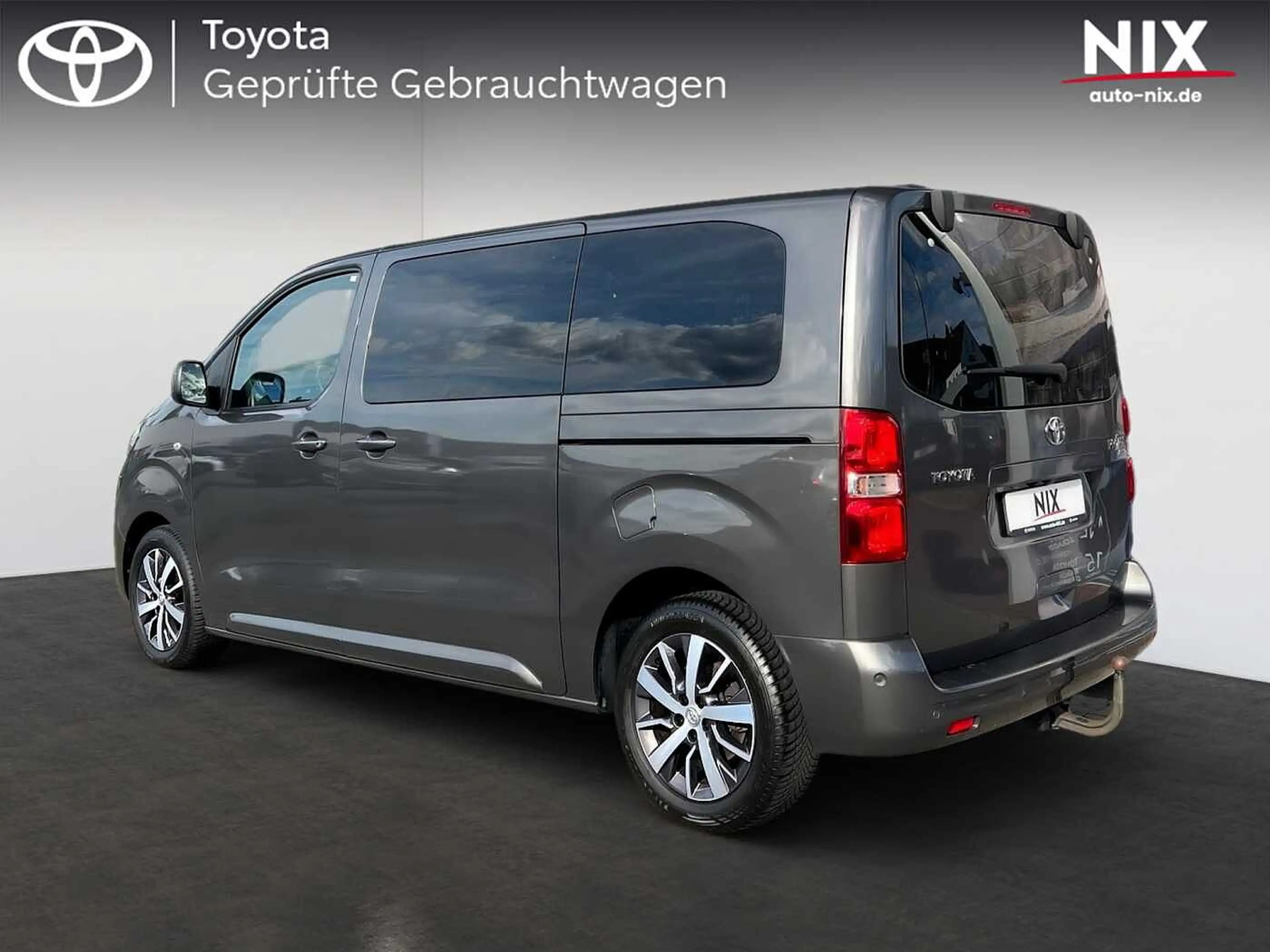 Toyota Proace Verso 2.0 D-4D Team D L1 8-Sitzer — photo 2