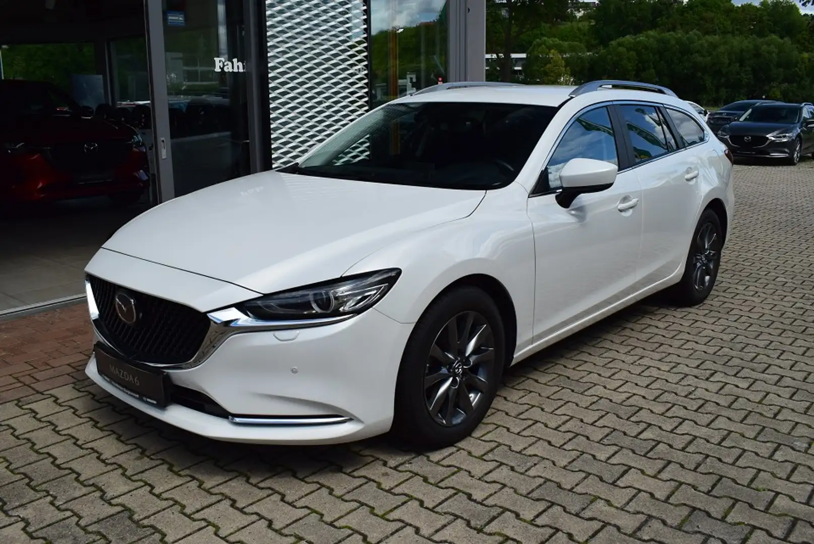 Mazda 6 2.0 165PS Center-Line Voll-LED 360° Navi DAB+ uvm. White - 2