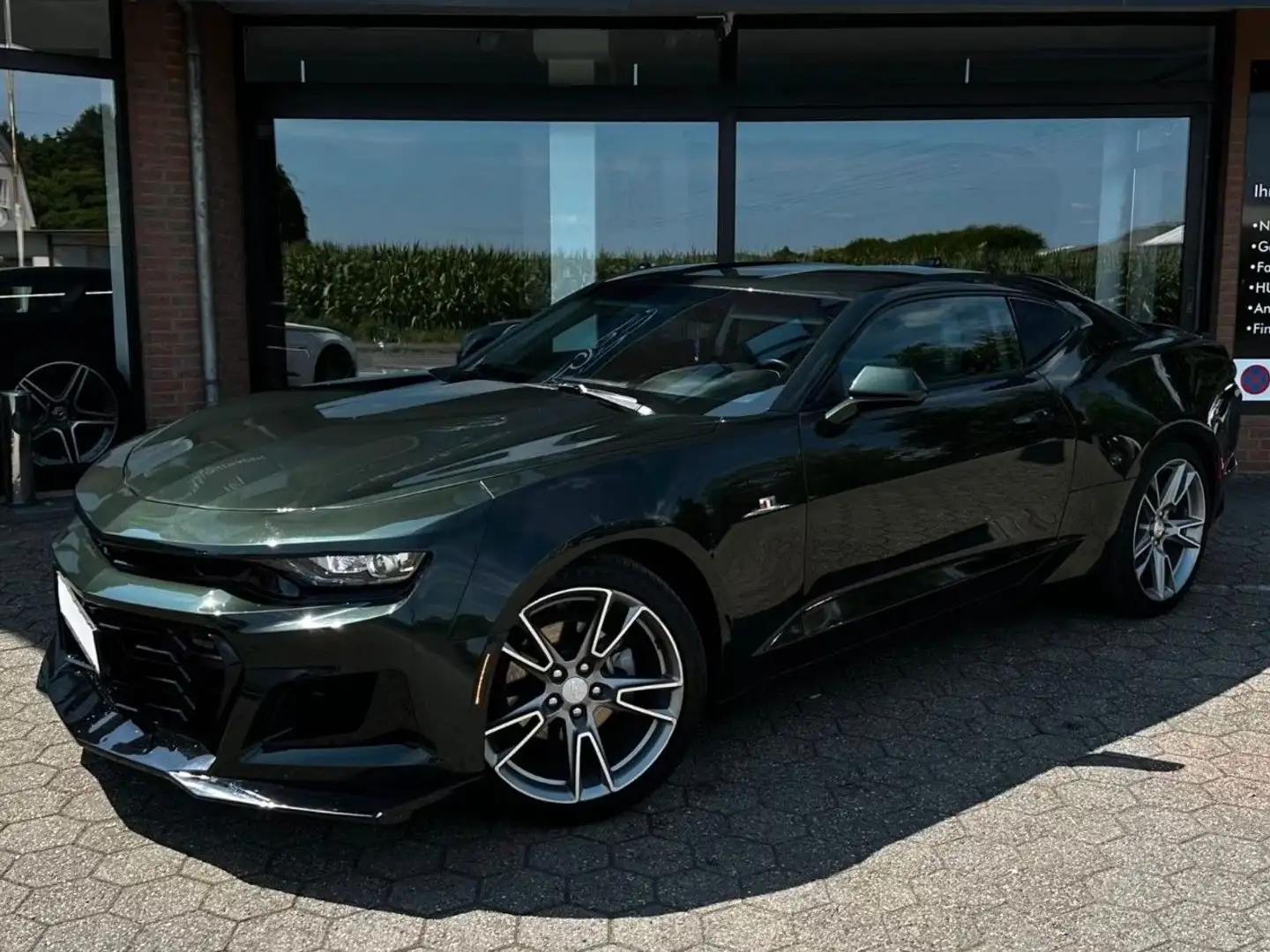 Chevrolet Camaro Coupe 3.6/Carplay/Led/SHZ/SBL/BOSE Grün - 1