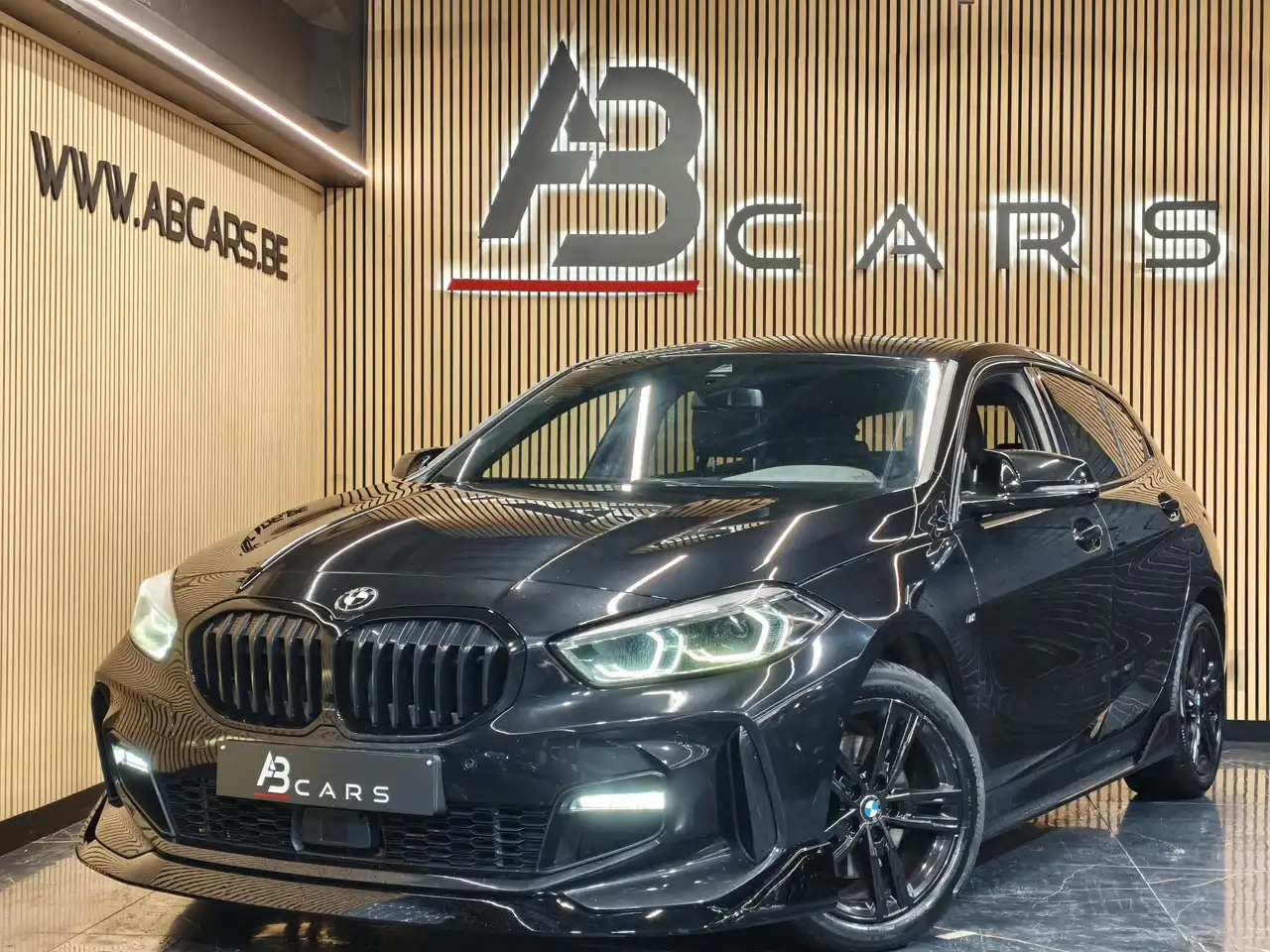 BMW 118