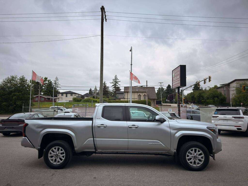 2025 Toyota Tacoma — view 4