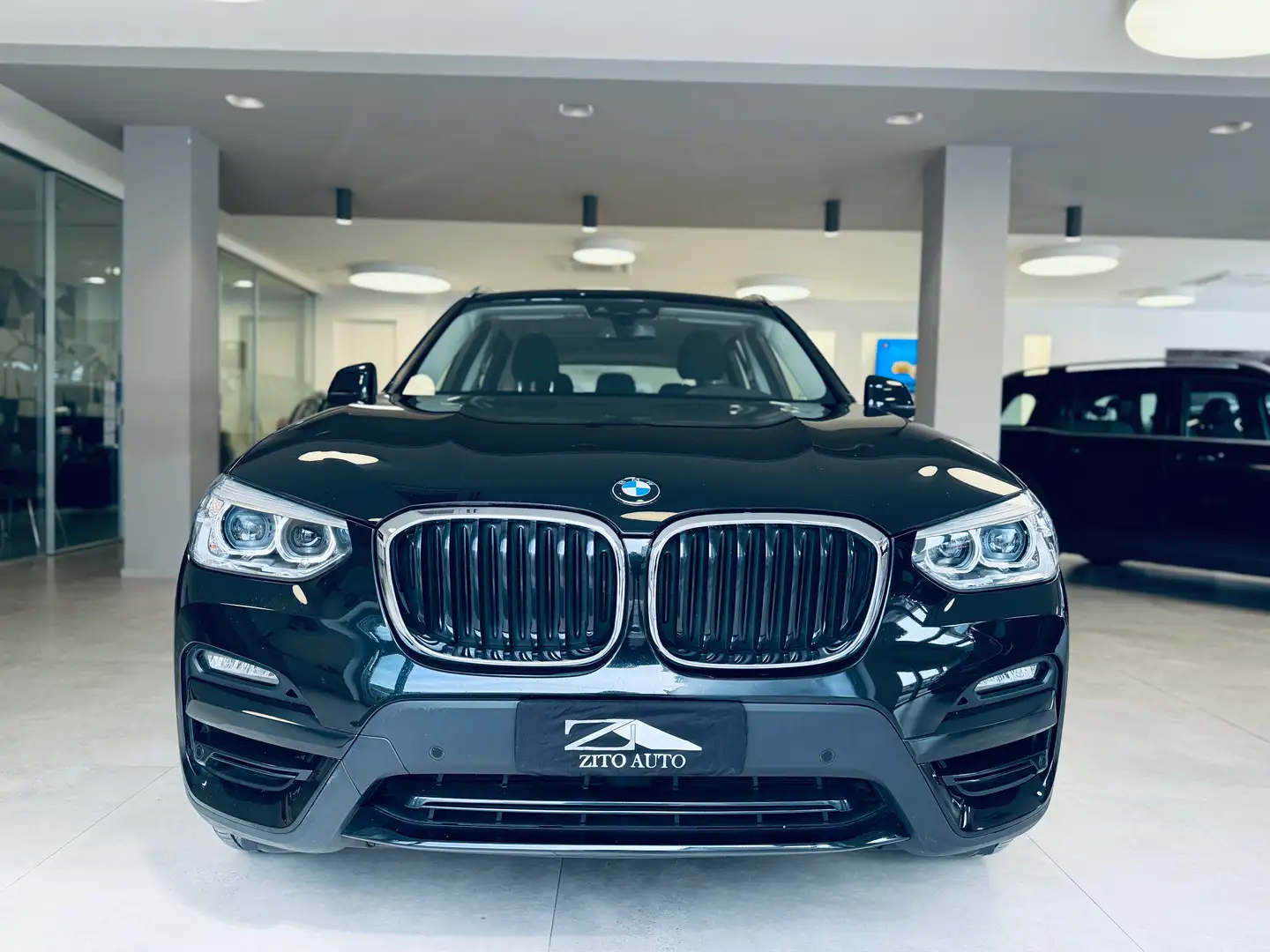 BMW X3 xdrive20d mhev 48V Business Advantage auto Zwart - 2