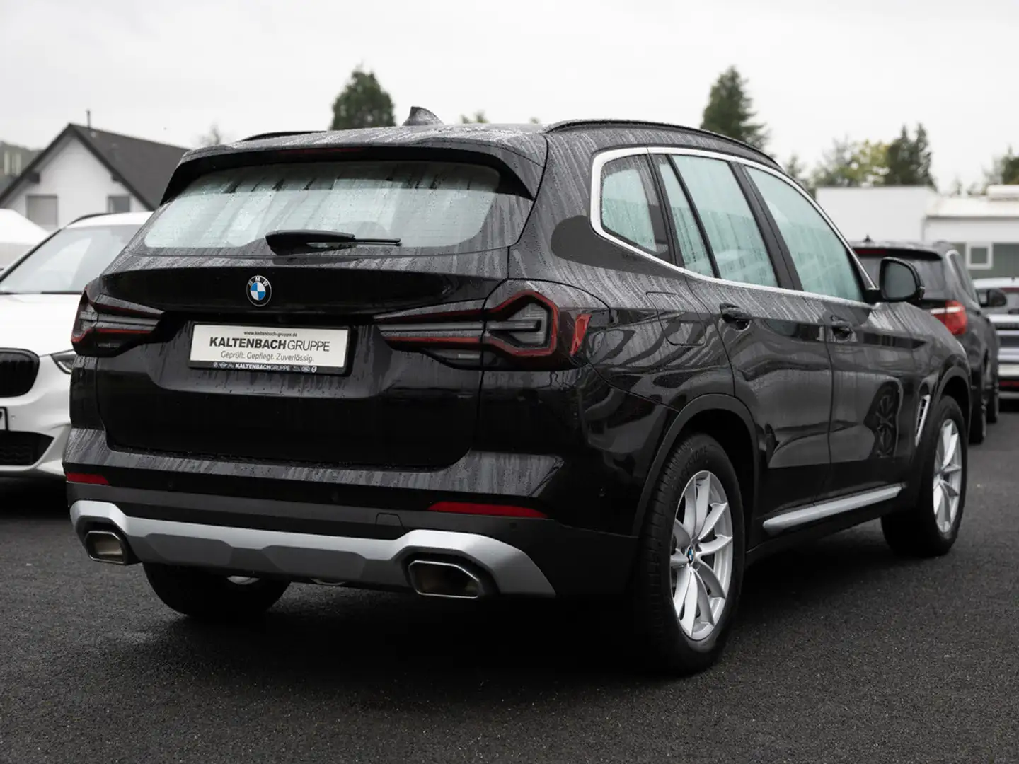 BMW X3 xDrive 20i FACEL. AHK 360° LASER LED W-LAN Schwarz - 2