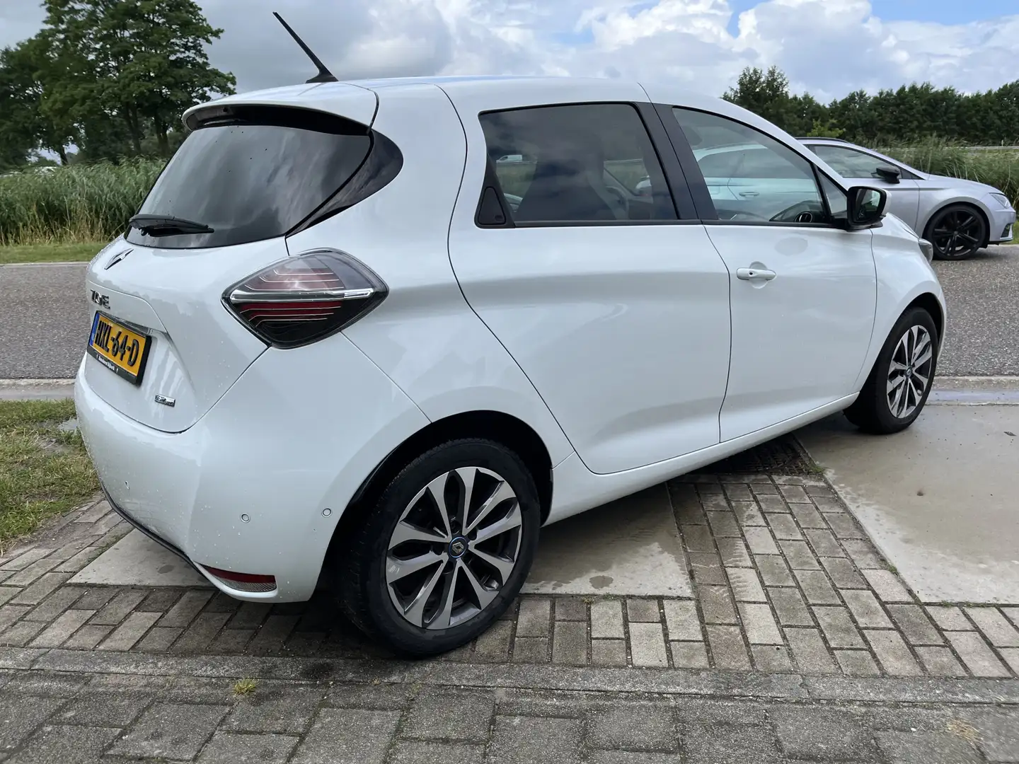 Renault ZOE R135 Intens 52 kWh / (Koopbatterij) / CCS-SNELLADE Wit - 2