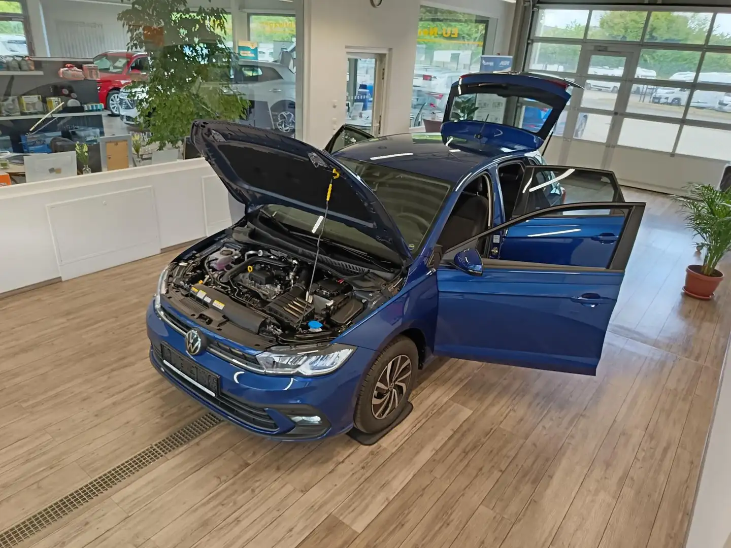 Volkswagen Polo Life 1.0 TSI 70 kW*LED*R-KAM*TEMP*PDC*SHZ* Blau - 2
