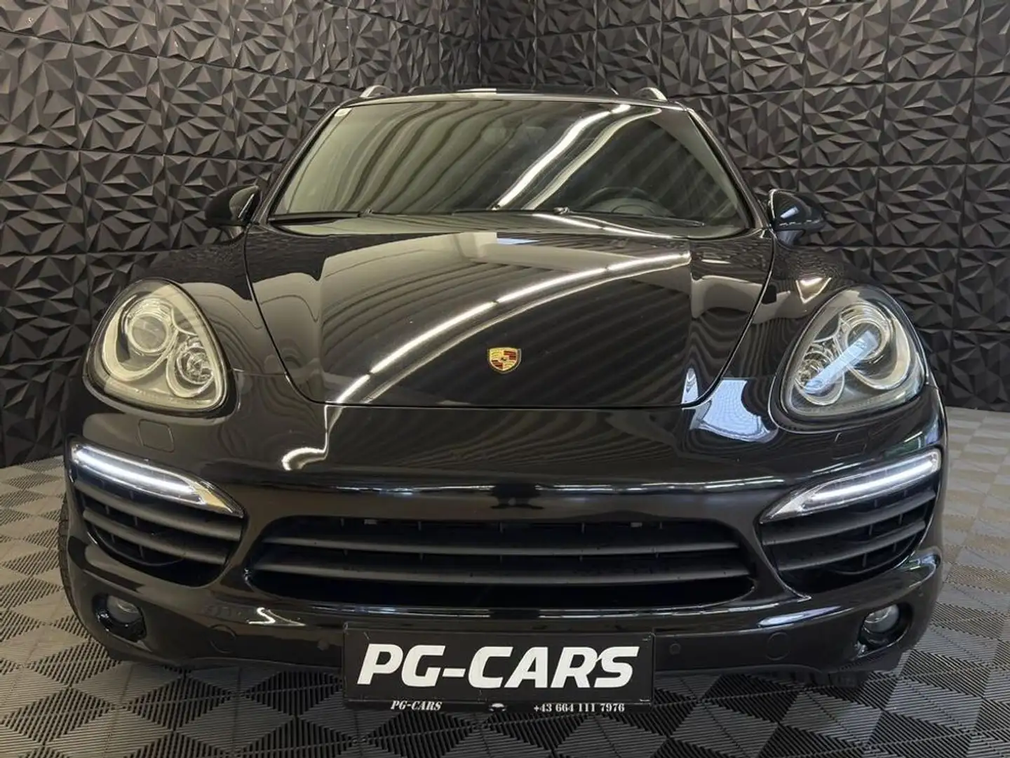 Porsche Cayenne II S Hybrid PHEV Aut. Schwarz - 2