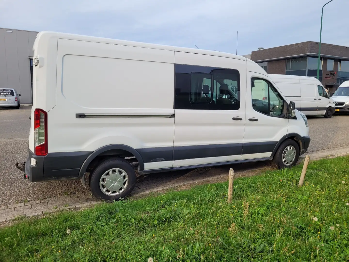 Ford Transit 350 2.2 TDCIL3H2DCTr Wit - 2