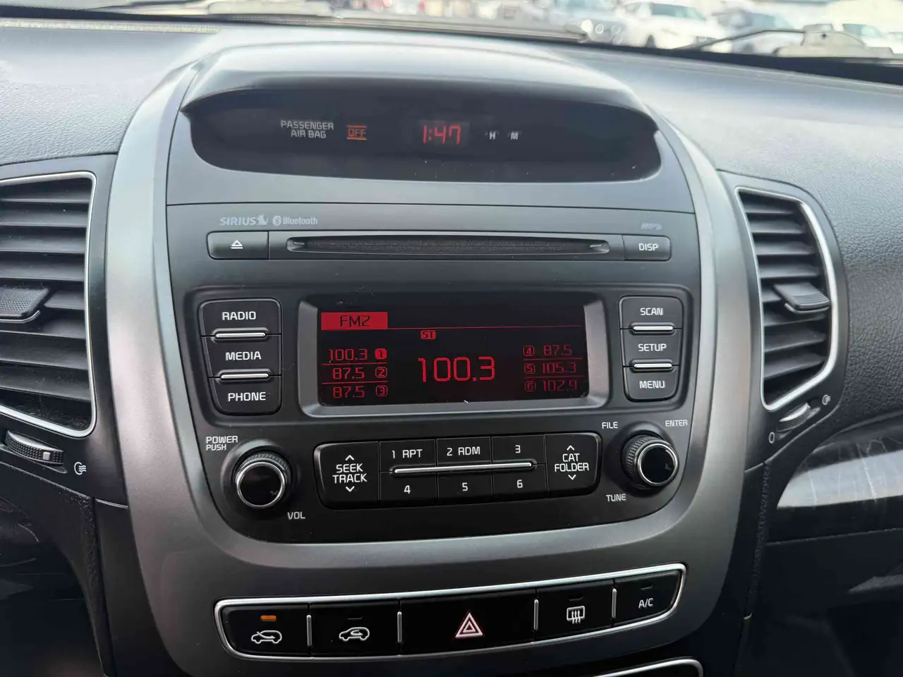 Kia Sorento снимка Kia Sorento