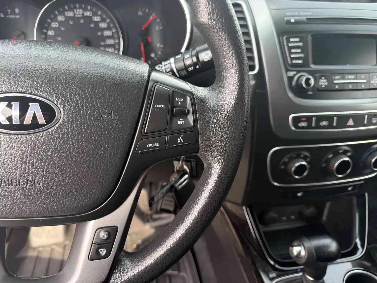 Kia Sorento снимка Kia Sorento