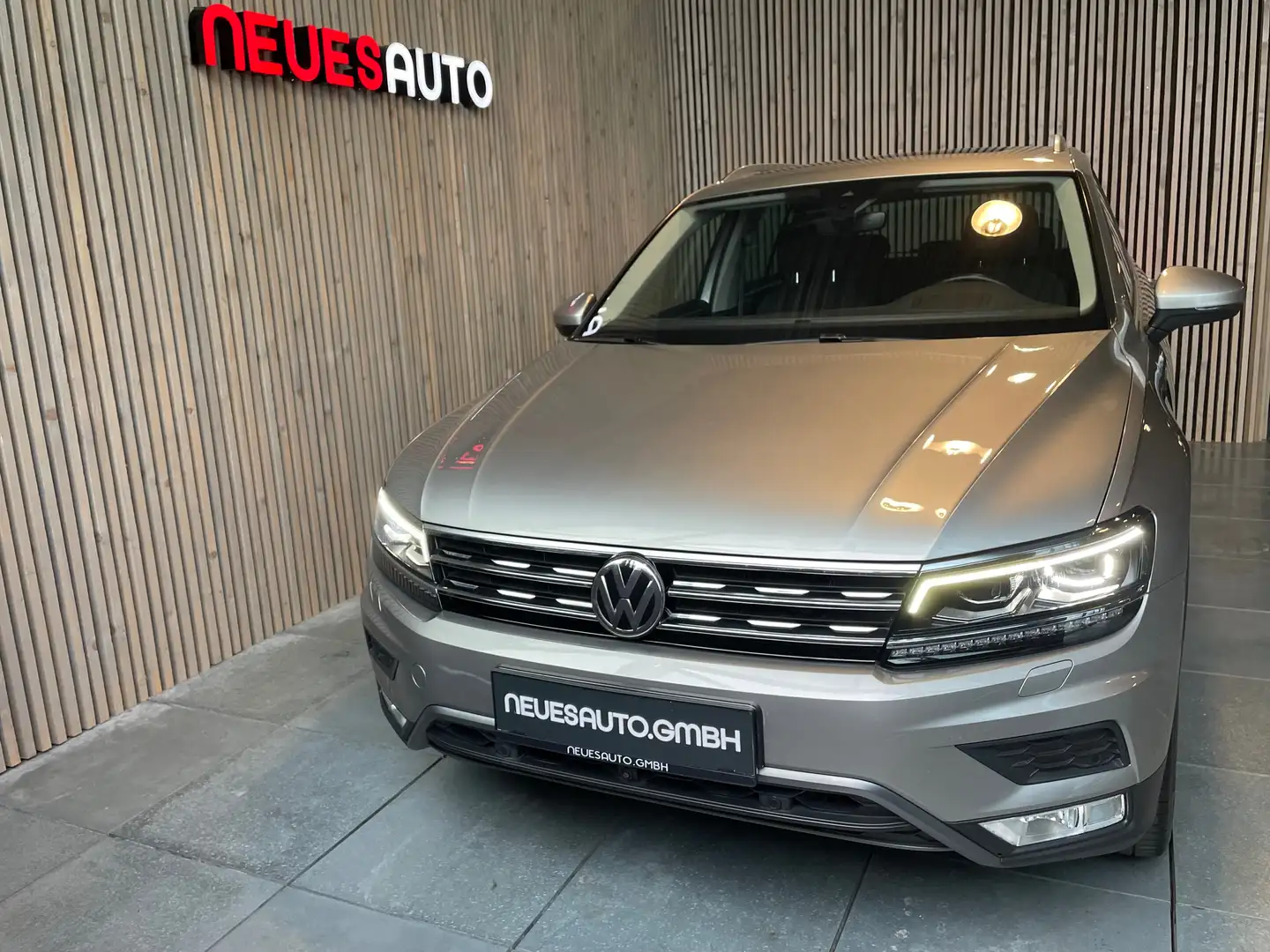 Volkswagen Tiguan Highline4Motion*58.000km*360°*Massage*LED*PANO* Argent - 2