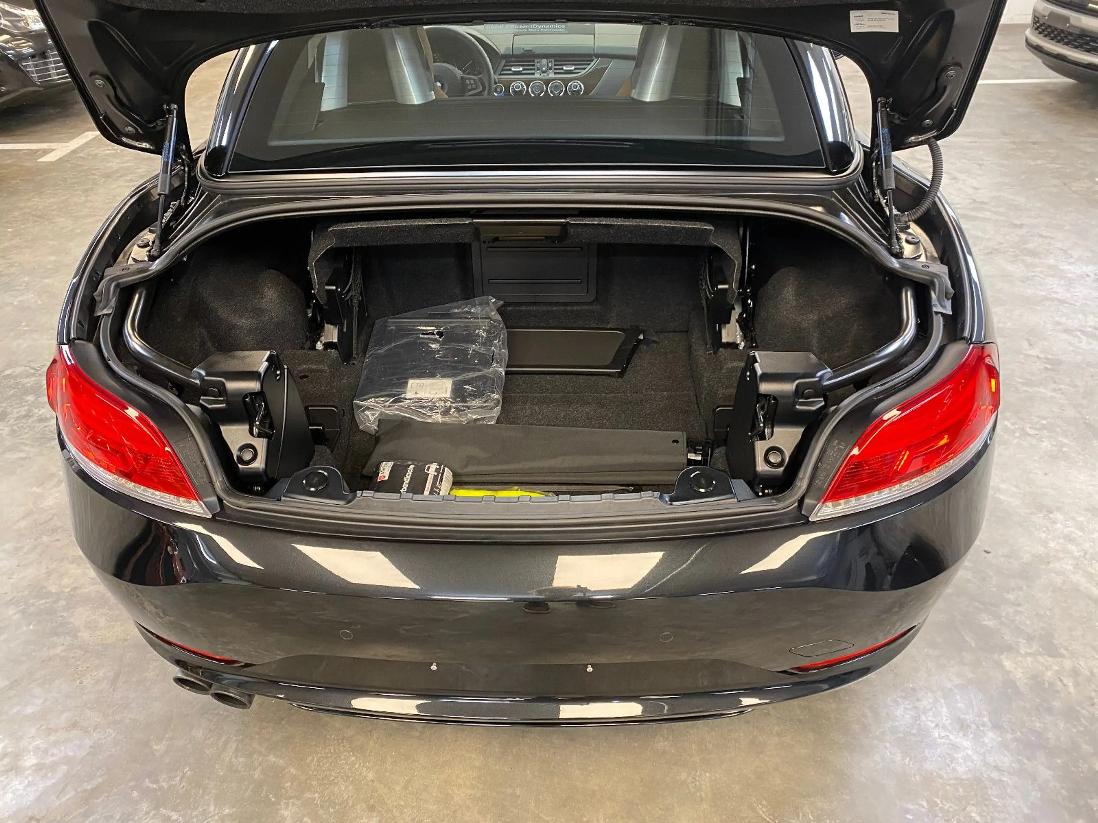BMW Z4 Roadster sdrive 20 i orig.21.297 km - wie neu — photo 15