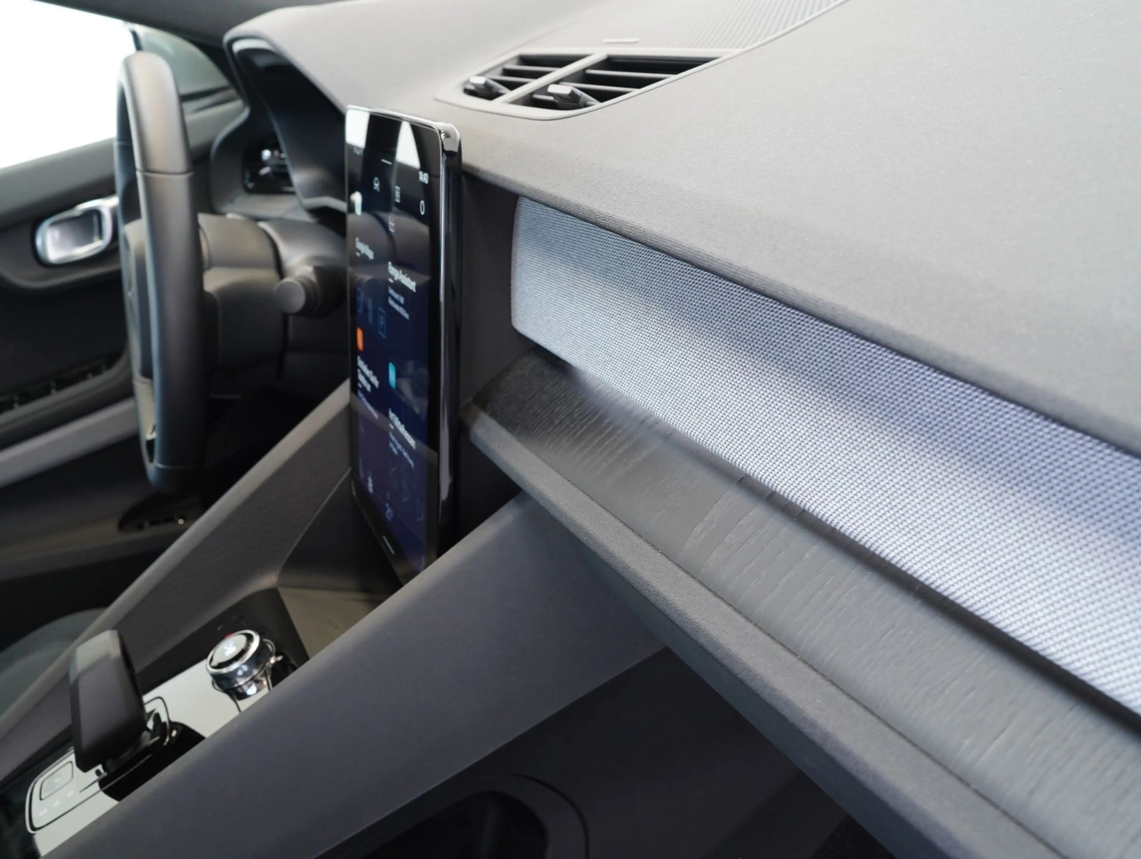 Polestar 2 Long Range Dual 78kWh PANO/PILOT+PLUS-PAKET — photo 9