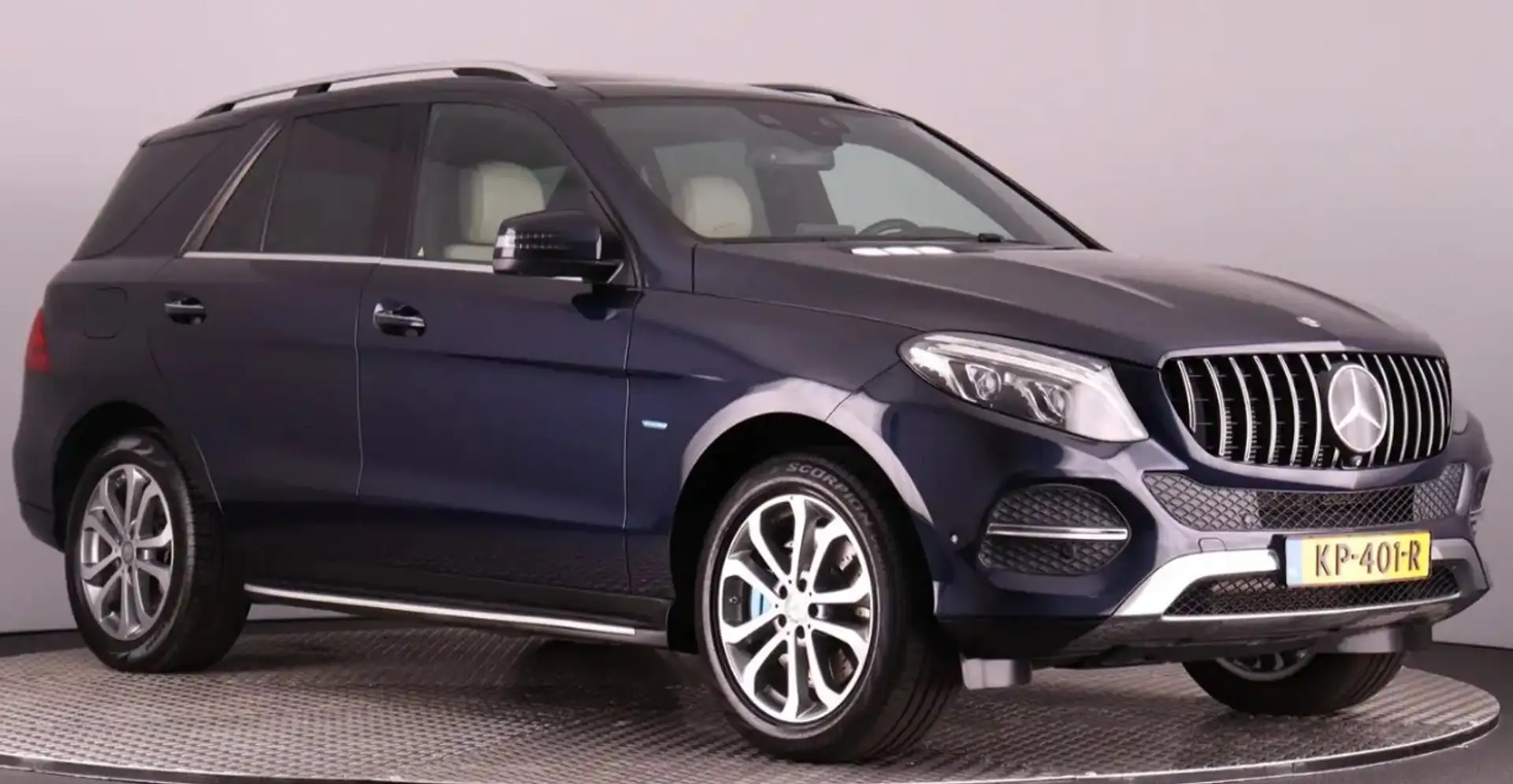 Mercedes-Benz GLE 500 GLE 500e  4Matic Hybride (W166) Blauw - 1