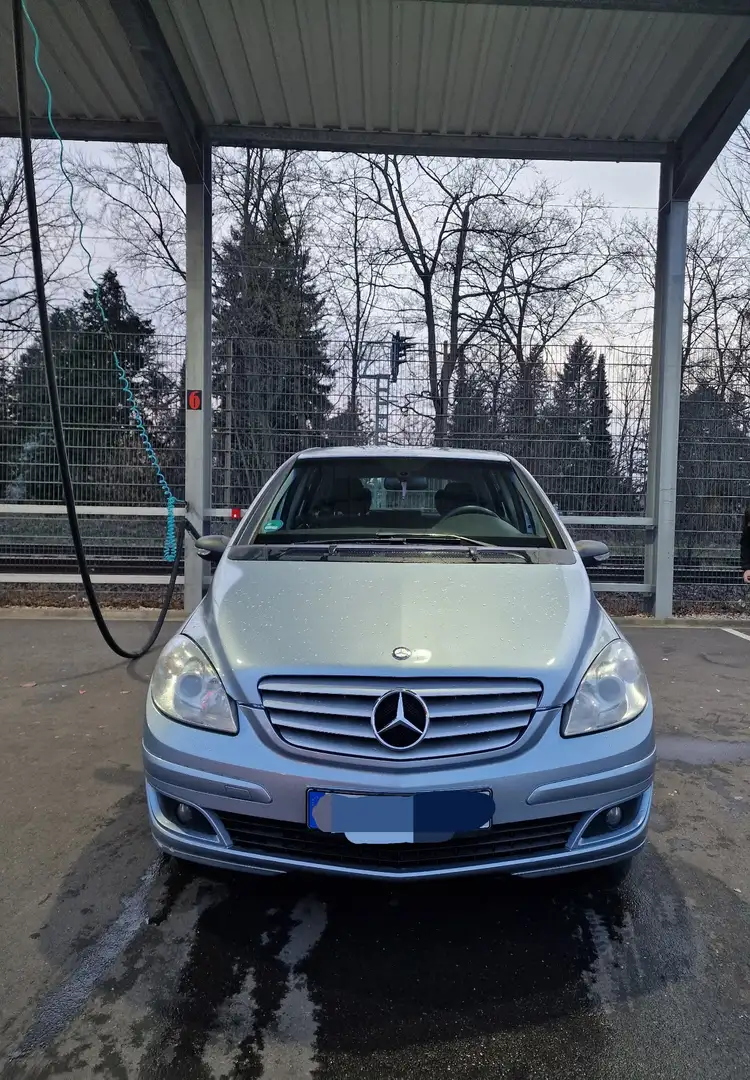 Mercedes-Benz B 150 - 2