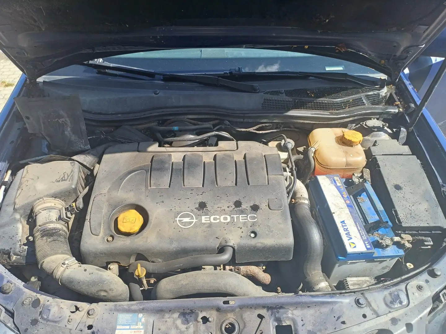 Opel Astra GTC 1.9 CDTI DPF Edition - 2