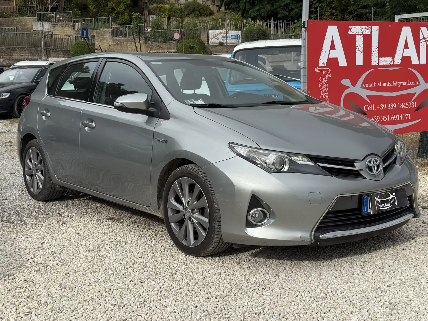 Toyota Auris 1.8 active PROBLEM HYBRID Grigio - 1
