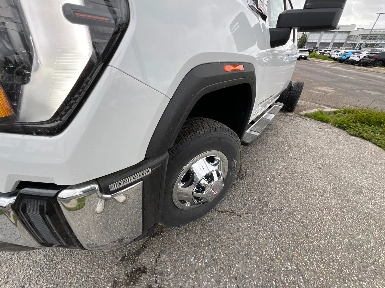 GMC Sierra 3500 снимка GMC Sierra 3500