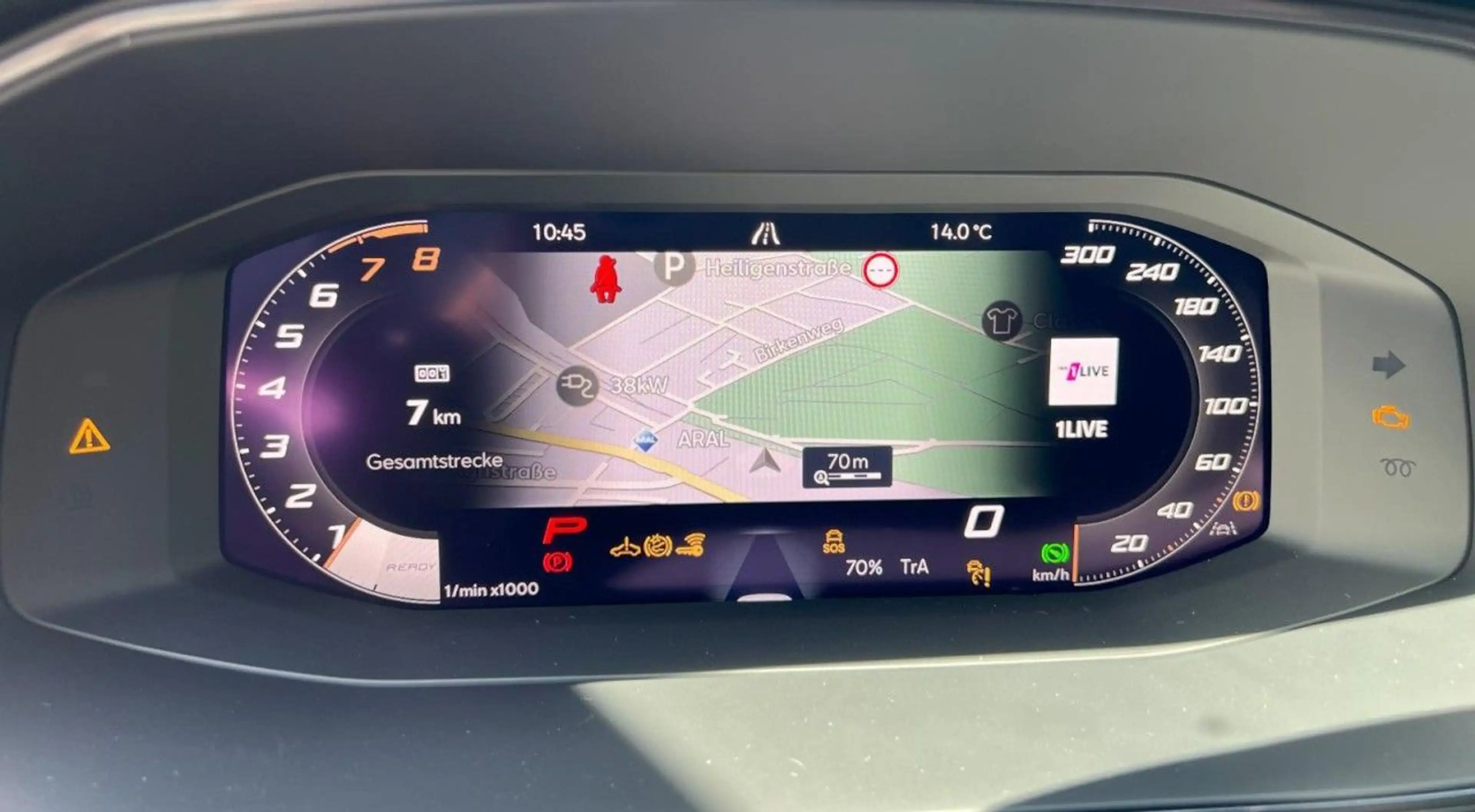 CUPRA Leon VZ 2.0 TSI +Matrix+Sennheiser — photo 13