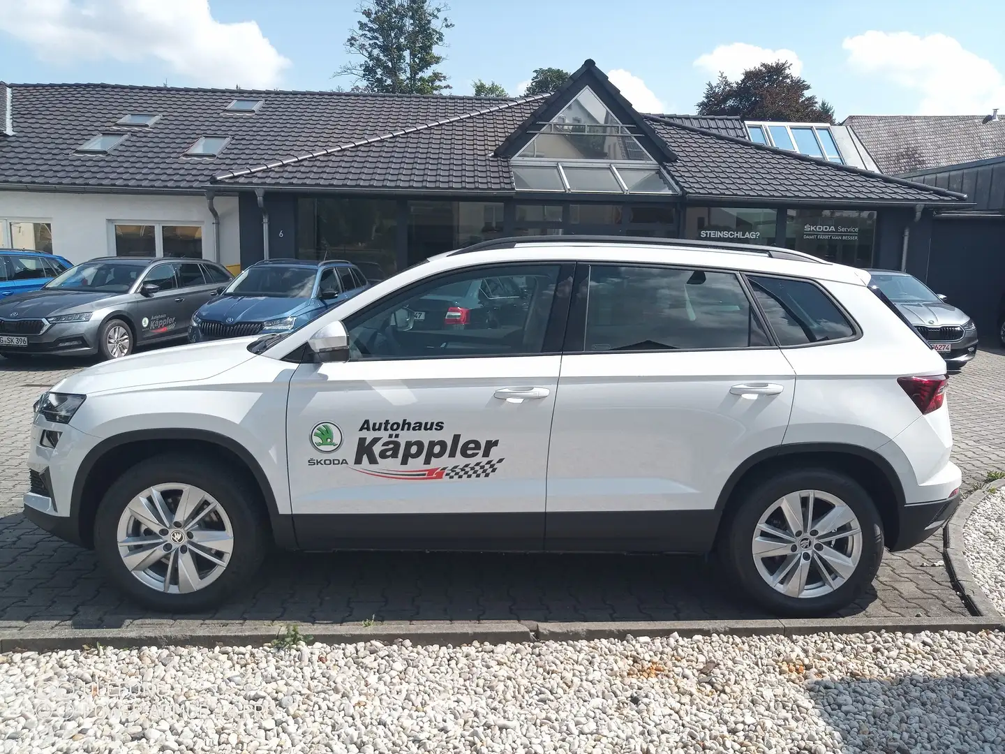 Skoda Karoq 2.0 TDI 4x4 DSG Fresh 110 kW Ga. 5J/100.000 km Wit - 2