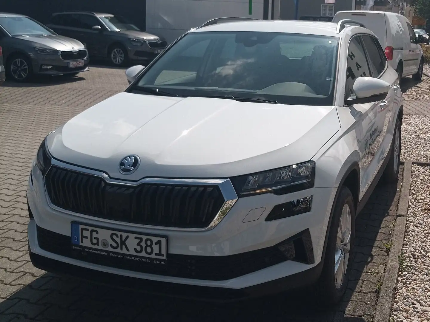 Skoda Karoq 2.0 TDI 4x4 DSG Fresh 110 kW Ga. 5J/100.000 km Wit - 1