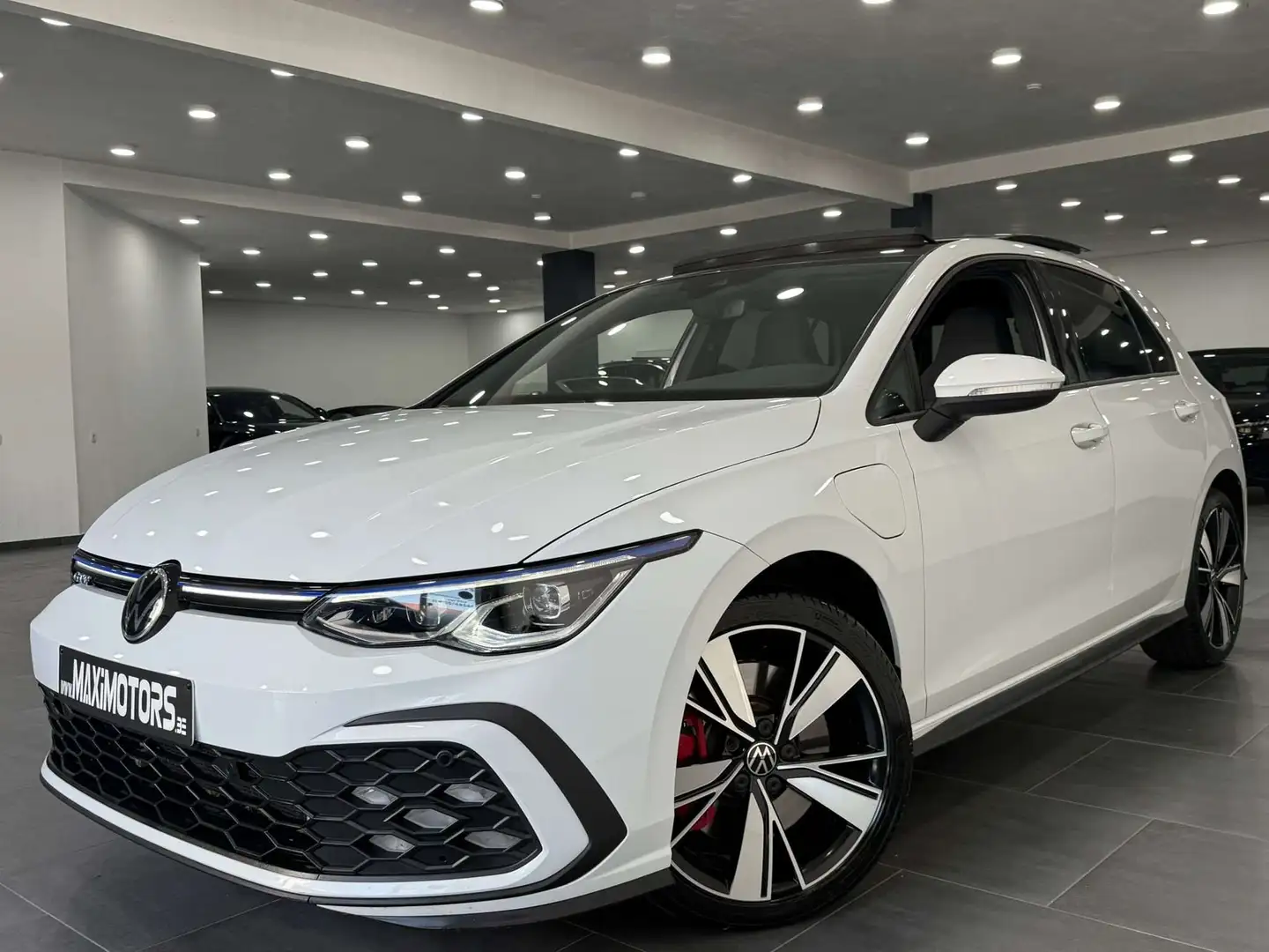 Volkswagen Golf GTE 1.4eHybrid 245Ps DSG Full Matrix panoramic 21% VAT Blanc - 1