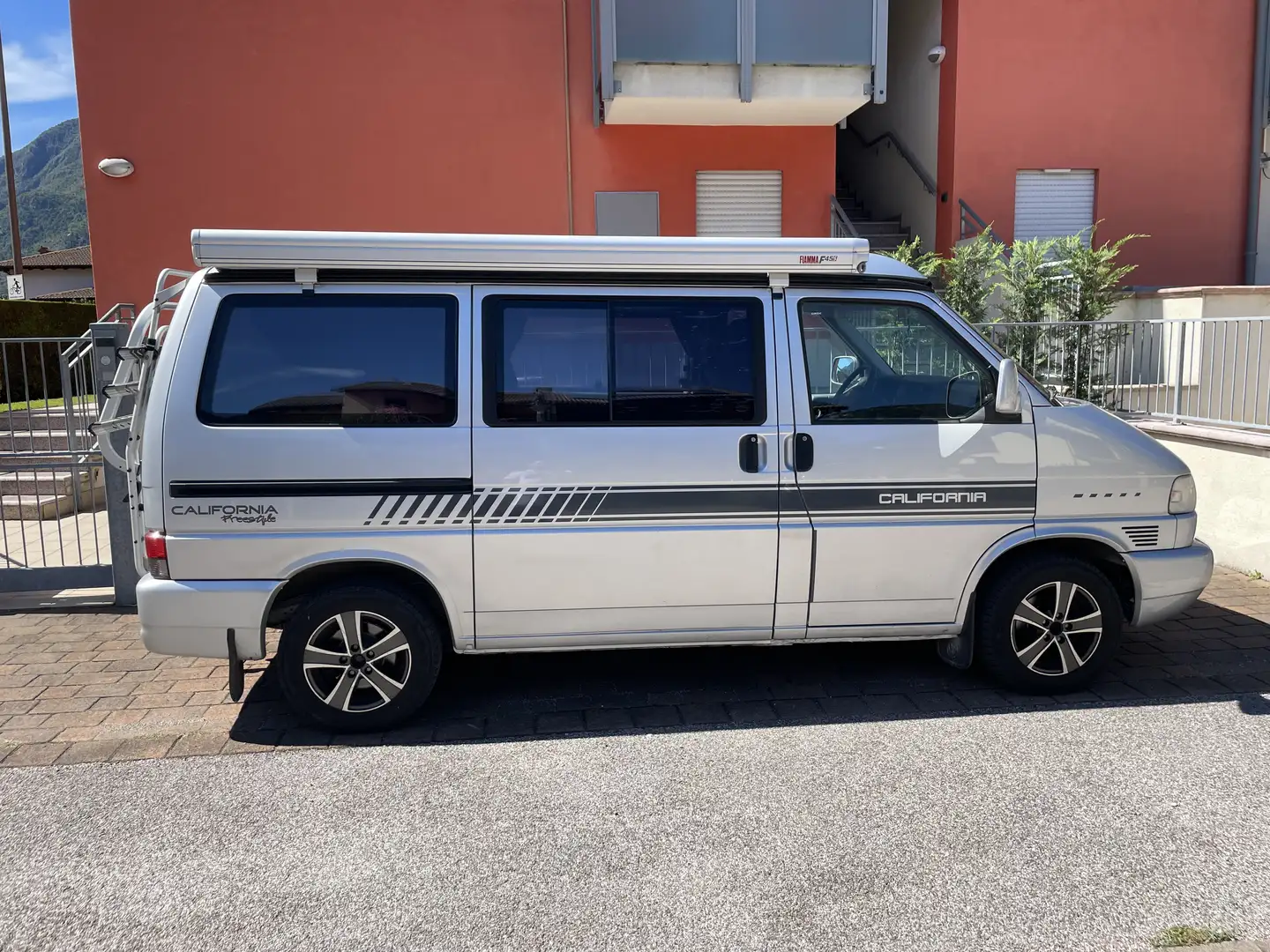 Volkswagen T4 California Freestyle edition - 1