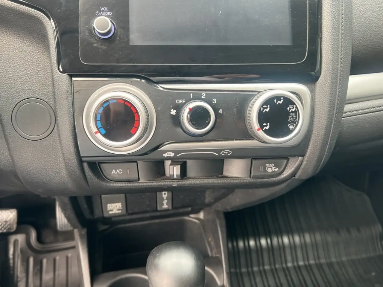 Honda Fit photo Honda Fit